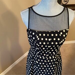 Elegant short sleeved dressed.